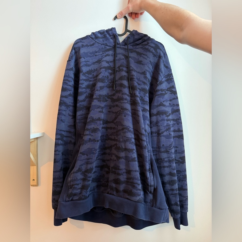 Fabletics Hoodie Size XL